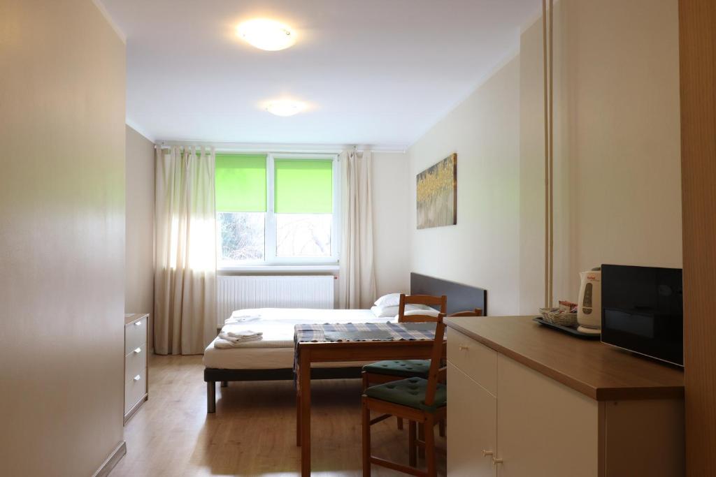 Wood Creek Apartments interior 1
