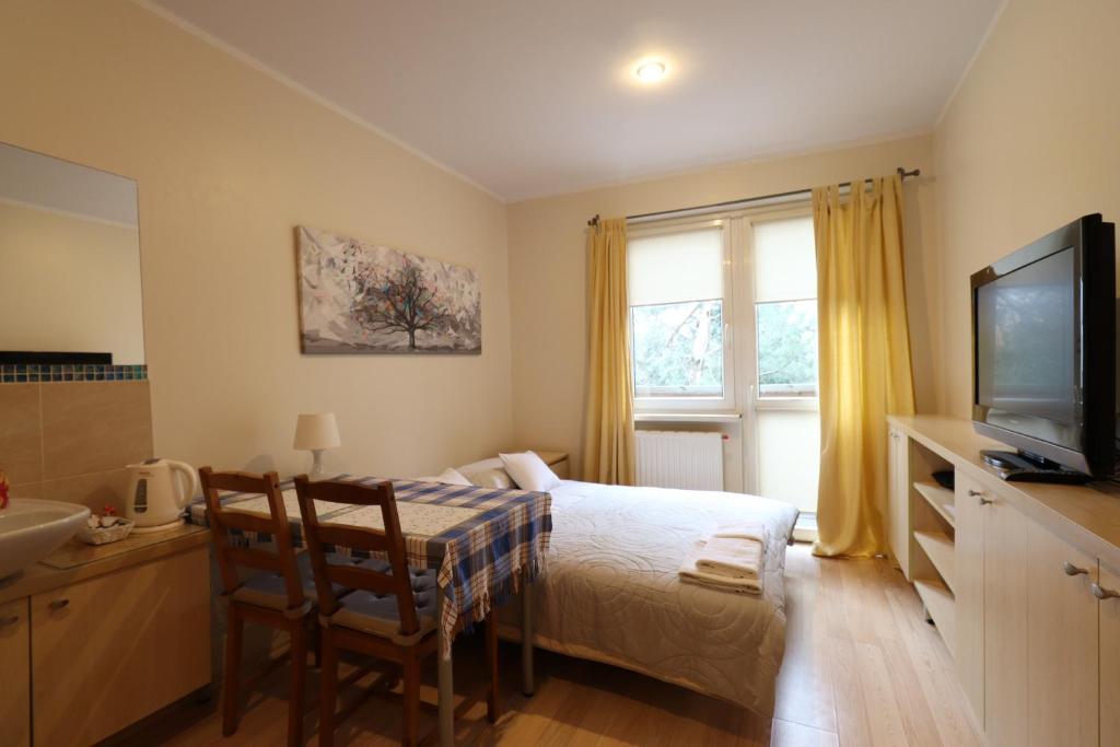 Wood Creek Apartments interior 4